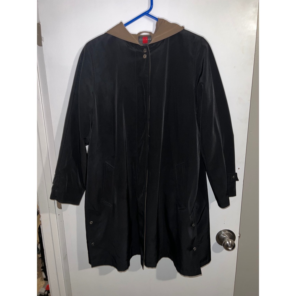 Gallery Womens Black Hooded Rain Jacket Size Large Tan Contrast Trim Coat